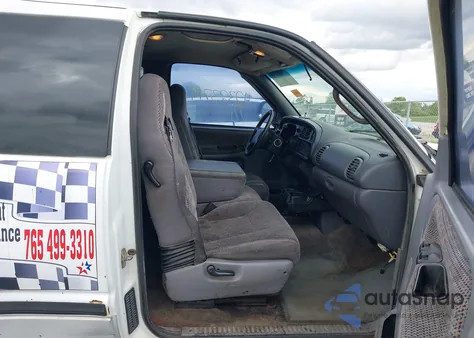 1999 Dodge Ram 1500 St из США, поврежденный, VIN 3B7HF12Y2XG116753